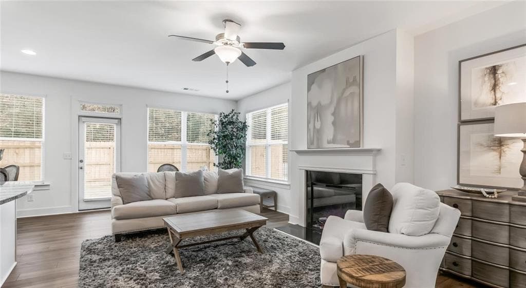 3 bedroom, 3 bathroom, 1,745 sq ft townhouse for rent at 2021 Old Covington Highway Redland, Conyers, GA 30013 for $2,263 a month — photo 2