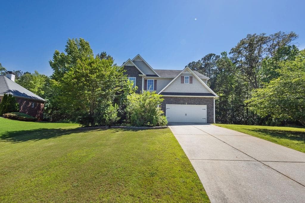6645 Crest Wood Lane, Douglasville, GA 30135 — most recent listing photo