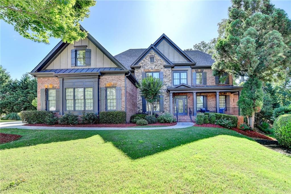 6 bedroom, 6 bathroom single family residence sold at 2996 Walking Horse Trail, Buford, GA 30519