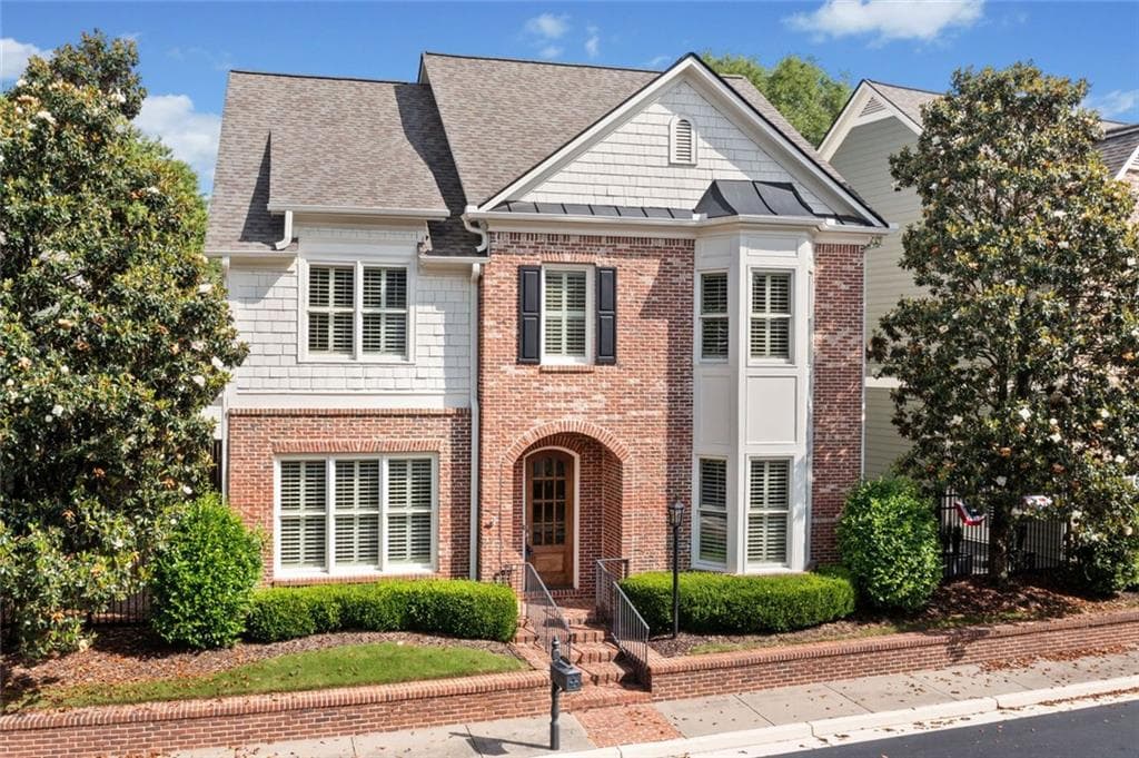 4 bedroom, 4 bathroom single family residence sold at 255 KENDEMERE POINTE, Roswell, GA 30075