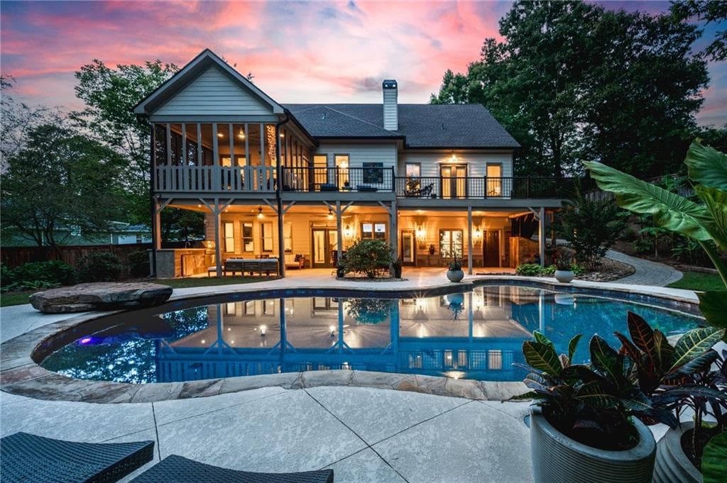 4 bedroom, 5 bathroom, 5,223 sq ft single family residence sold at 1556 Gaylor Drive, Smyrna, GA 30082