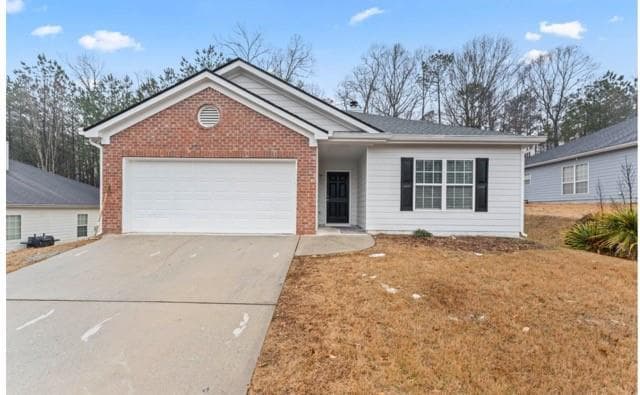 4 bedroom, 2 bathroom single family residence sold at 10231 Deep Creek Place, Union City, GA 30291
