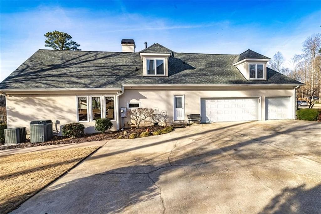 5 bedroom, 5 bathroom, 6,046 sq ft single family residence under contract at 35 Torrey Pines Court, Newnan, GA 30265 — photo 6