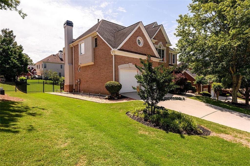 6 bedroom, 5 bathroom single family residence sold at 2484 Mossy Branch Drive, Snellville, GA 30078