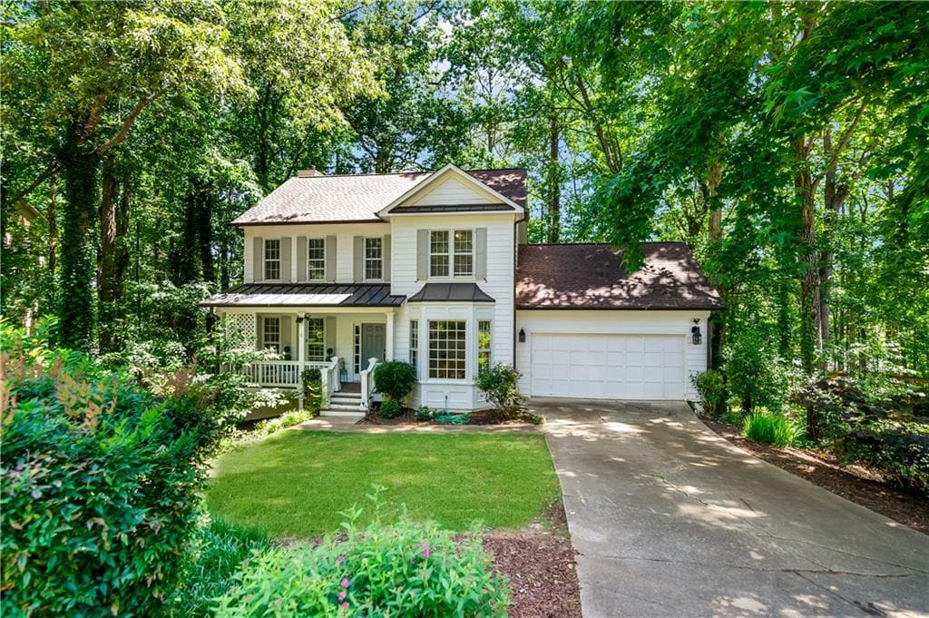 4 bedroom, 3 bathroom, 2,577 sq ft single family residence sold at 404 Summerchase Way, Woodstock, GA 30189