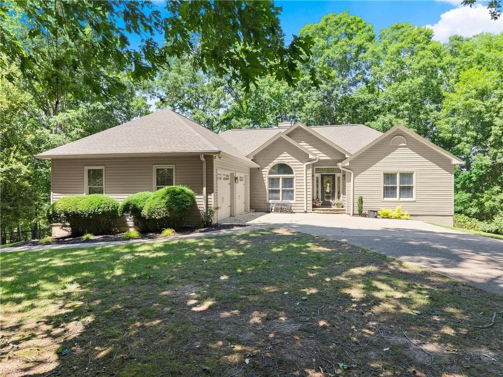 3652 Shady Oak Trail, Gainesville, GA 30506 — most recent listing photo