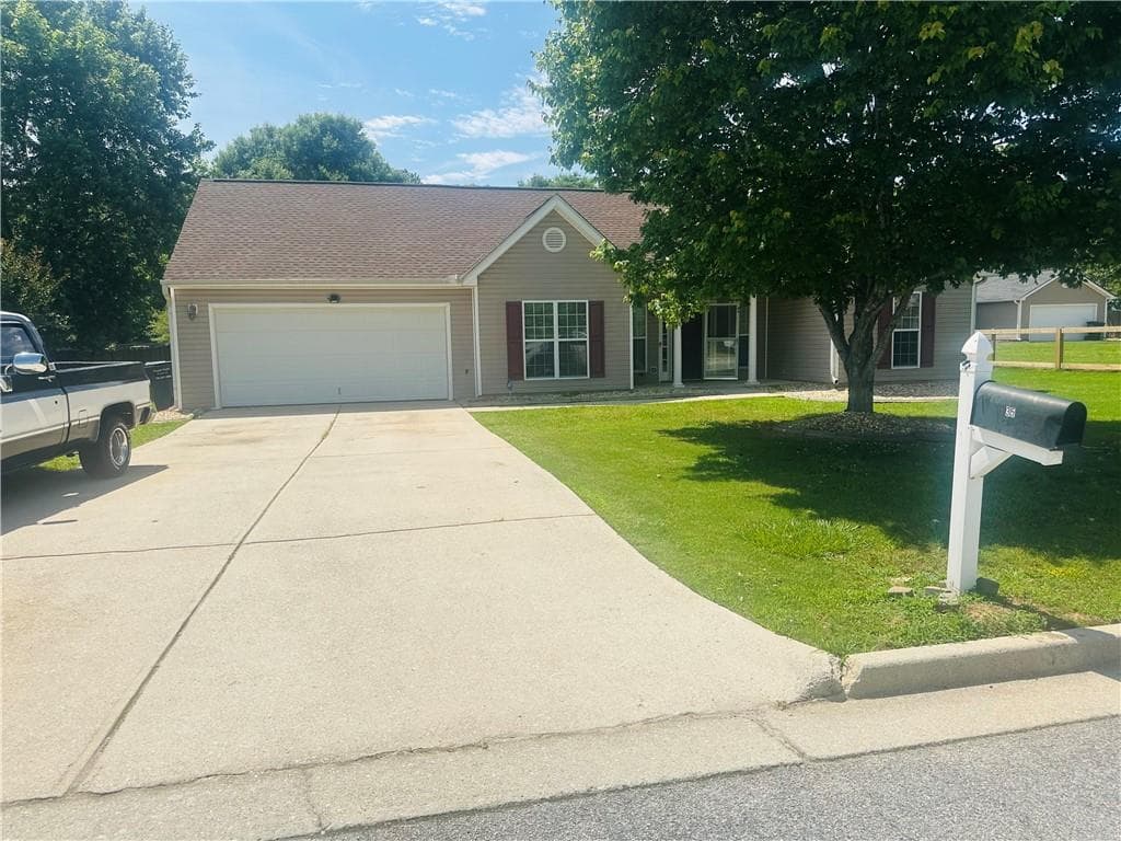 3 bedroom, 2 bathroom, 1,669 sq ft single family residence sold at 35 Creek Bend Trail, Oxford, GA 30054