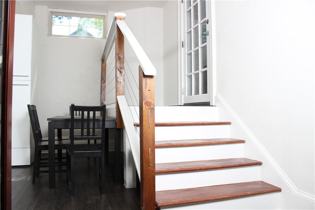 2 bedroom, 1 bathroom, 1,300 sq ft apartment for rent at 1124 Center Street, Atlanta, GA 30318 for $2,000 a month — photo 1 of 20
