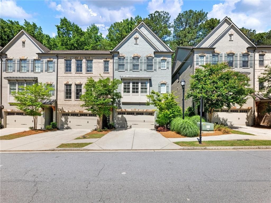 2506 Skyland Drive 17, Atlanta, GA 30319 — most recent listing photo