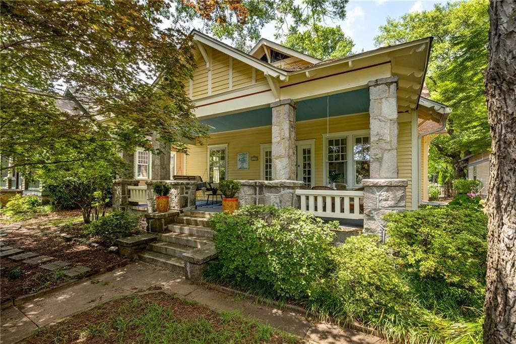 3 bedroom, 3 bathroom single family residence sold at 1290 Mclendon Avenue, Atlanta, GA 30307