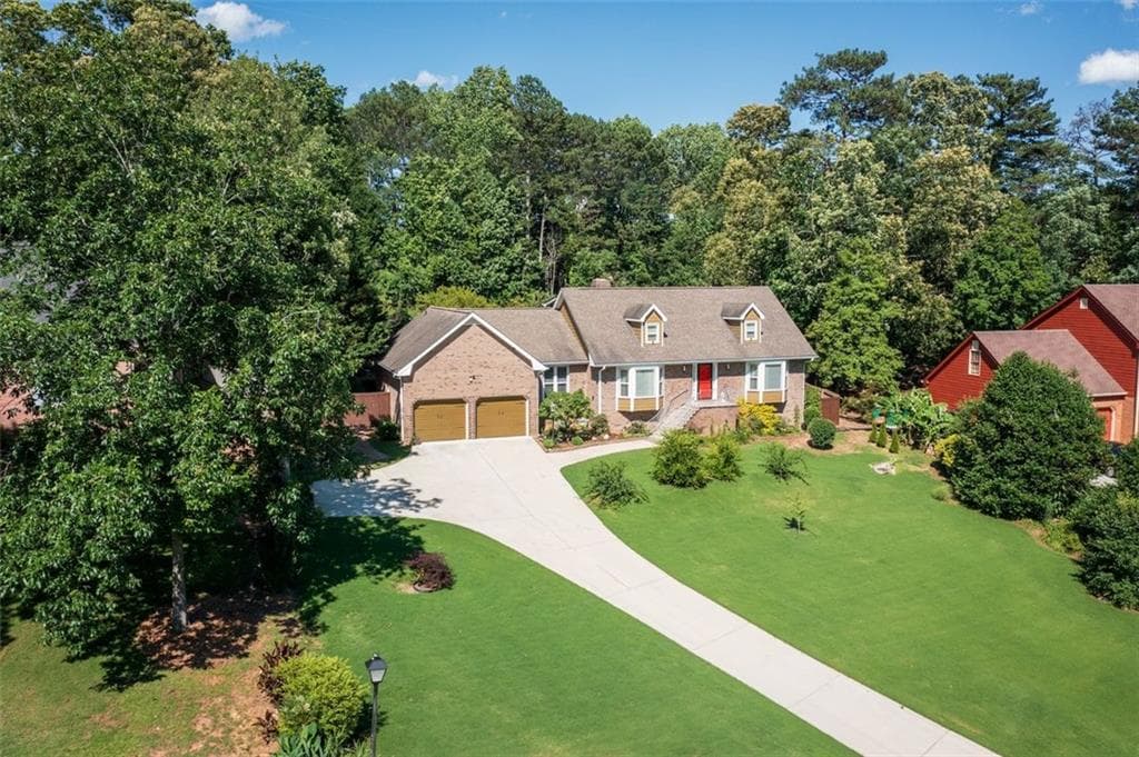 3 bedroom, 3 bathroom single family residence sold at 2702 Moorings Parkway, Snellville, GA 30039