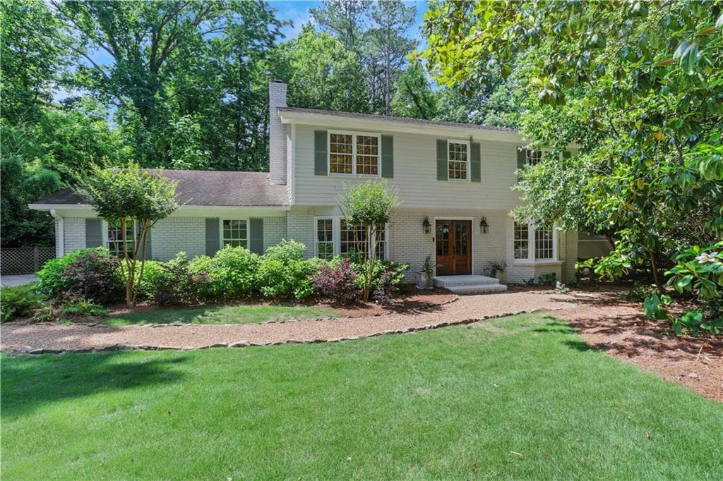 4 bedroom, 3 bathroom, 2,399 sq ft single family residence sold at 435 Grenock Circle, Atlanta, GA 30328