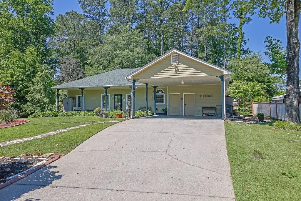 530 Chicapoo Drive, Marietta, GA 30066 — most recent listing photo