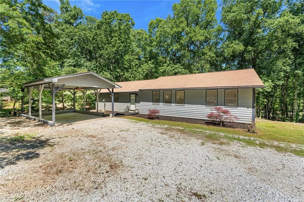 131 Shoreside Drive, Martin, GA 30557 — most recent listing photo