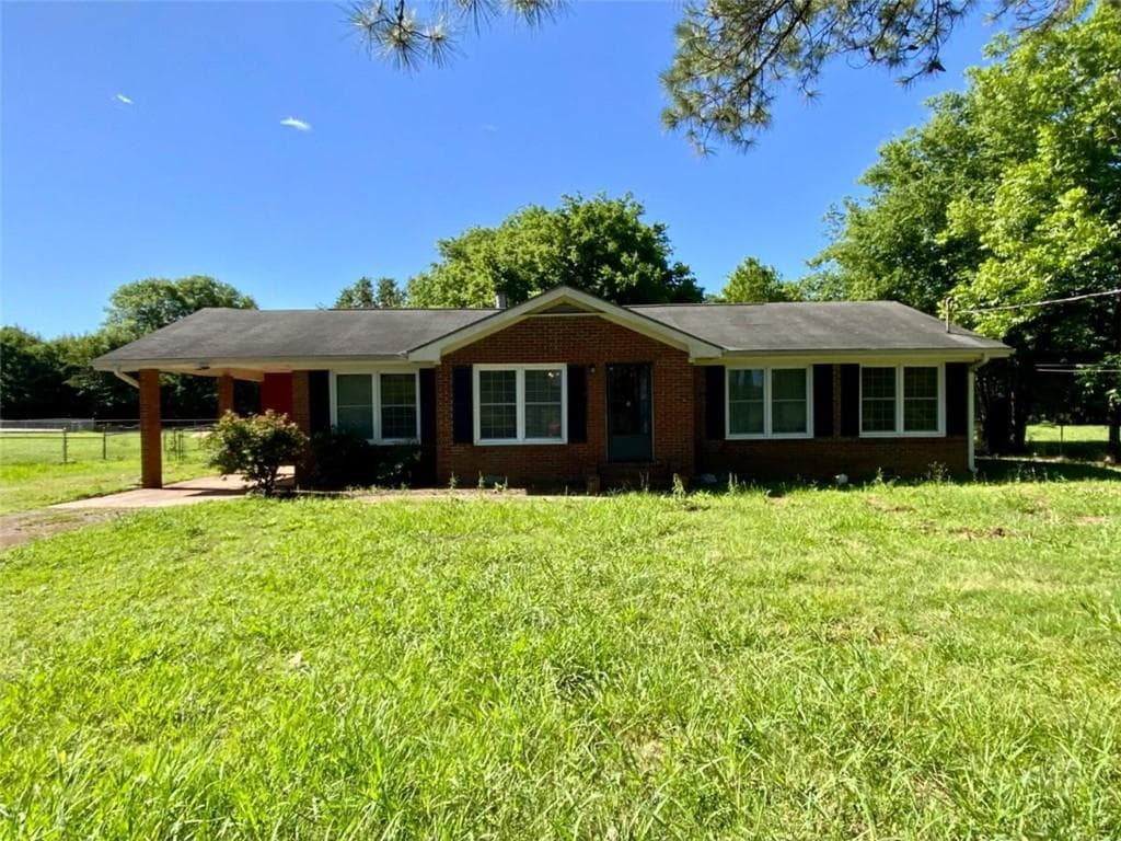 995 Gadsden Road, Cave Spring, GA 30124 — most recent listing photo
