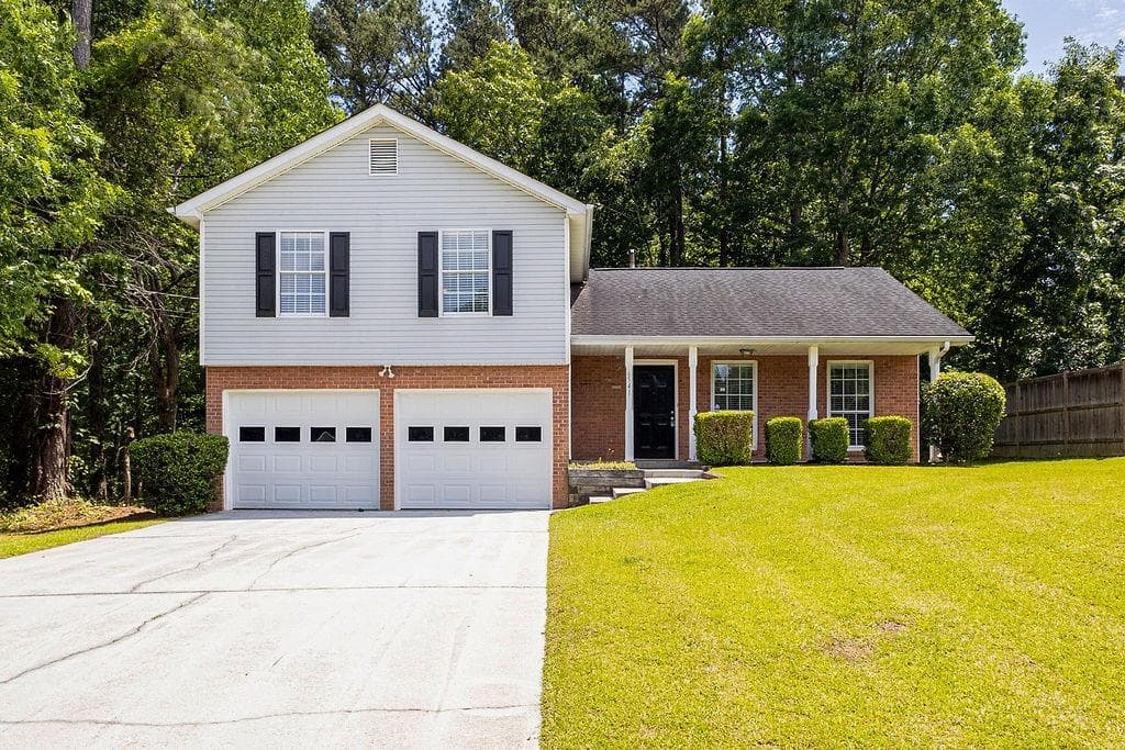 6541 Lazy Creek Court, Lithonia, GA 30058 — most recent listing photo
