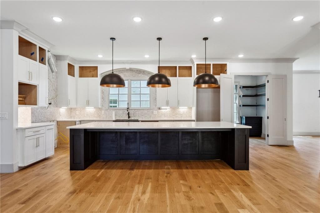 6 bedroom, 6 bathroom, 8,997 sq ft single family residence sold at 2153 COOPER LAKE Road, Smyrna, GA 30080