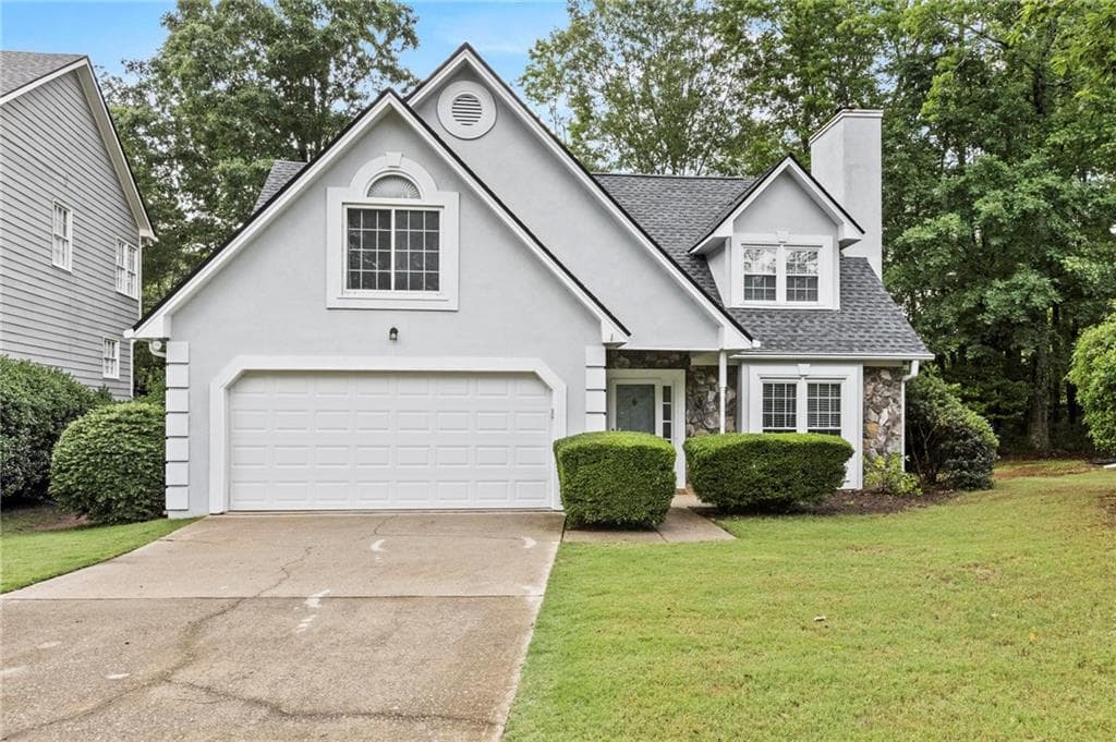 3 bedroom, 3 bathroom, 1,782 sq ft single family residence sold at 995 Litchfield Place, Roswell, GA 30076