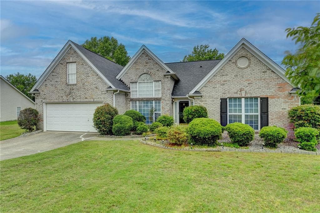 4 bedroom, 2 bathroom, 2,486 sq ft single family residence sold at 3865 Portico Run Drive, Buford, GA 30519