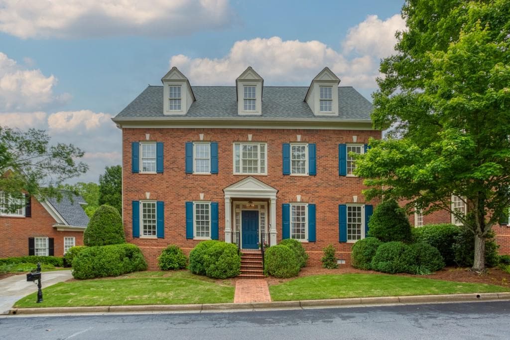 4 bedroom, 5 bathroom single family residence sold at 3499 Paces Ferry Circle, Smyrna, GA 30080