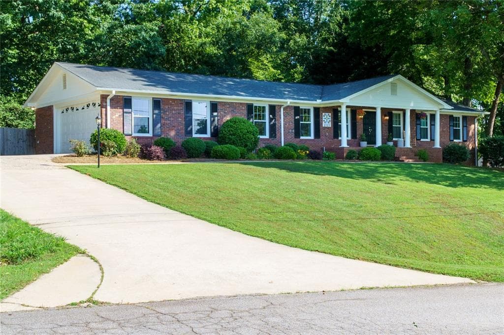 2121 Elysian Circle, Gainesville, GA 30501 — most recent listing photo
