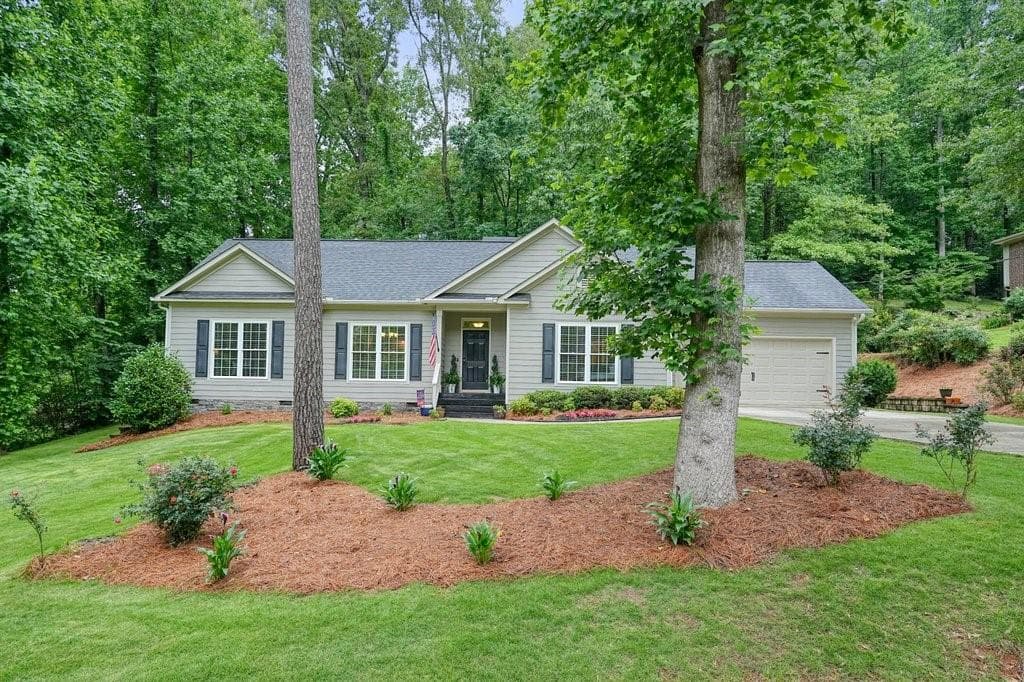 3286 Crawford Circle, Marietta, GA 30066 — most recent listing photo