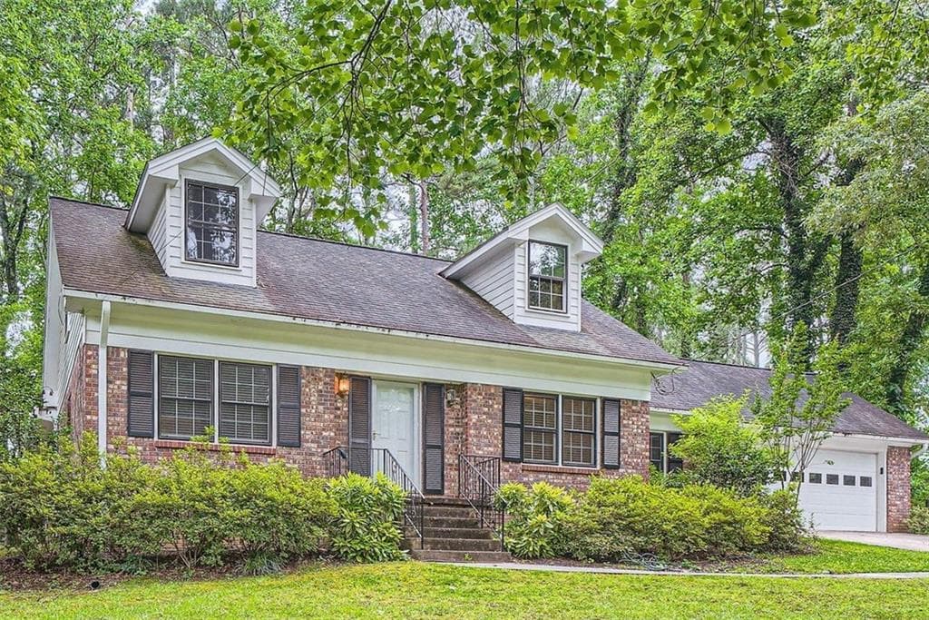 3 bedroom, 2 bathroom single family residence sold at 421 Fond Du Lac Drive, Stone Mountain, GA 30088