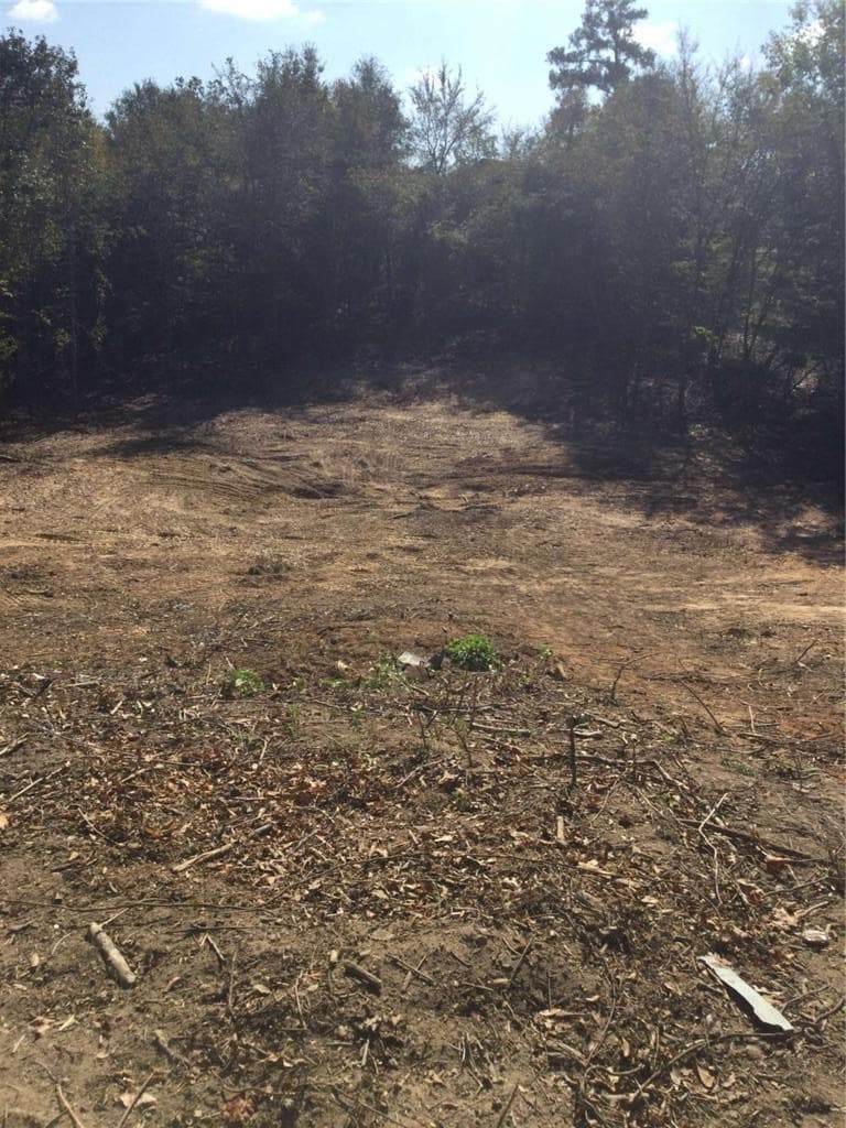 single family residence sold at 2348 Gwendale Drive, Lizella, GA 31052