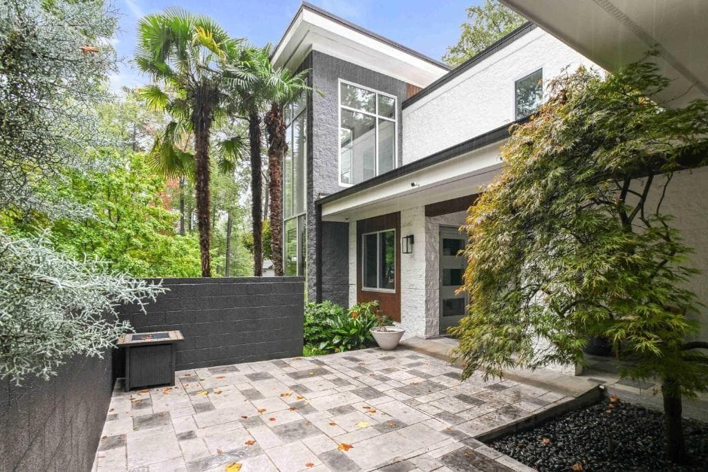 5 bedroom, 4 bathroom, 2,548 sq ft single family residence for rent at 1960 Tall Tree Drive, Atlanta, GA 30324 for $16,500 a month — photo 8