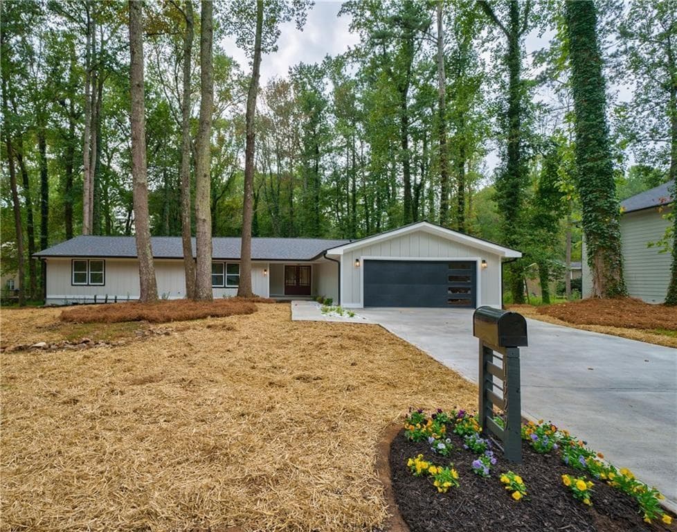 1329 Hidden Hills Parkway, Stone Mountain, GA 30088 — most recent listing photo