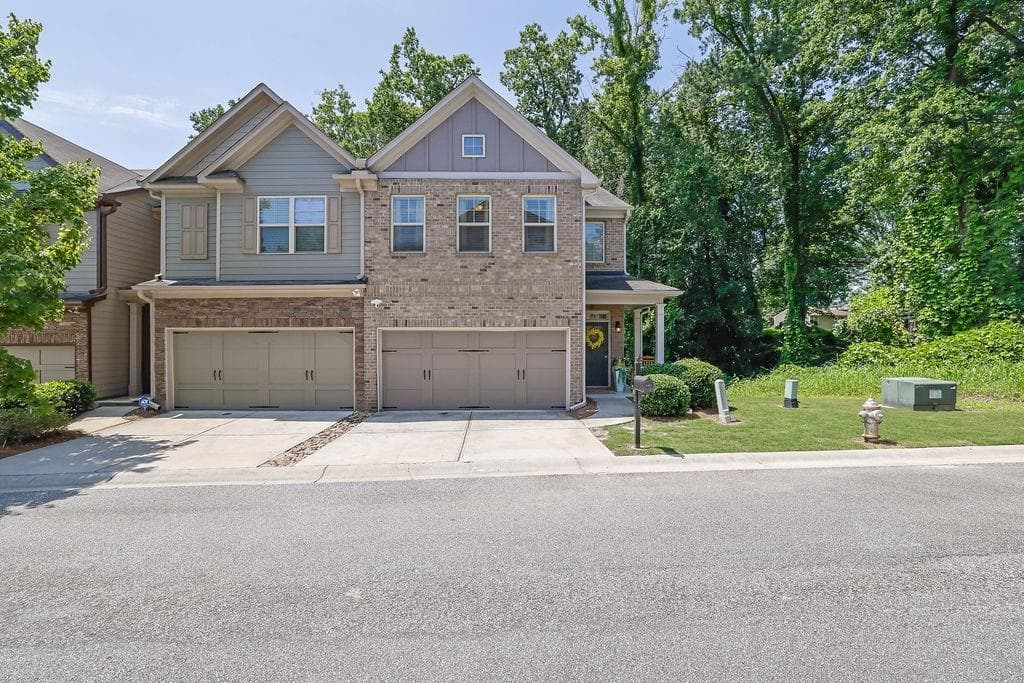 2333 Whiteoak Bend, Smyrna, GA 30080 — most recent listing photo