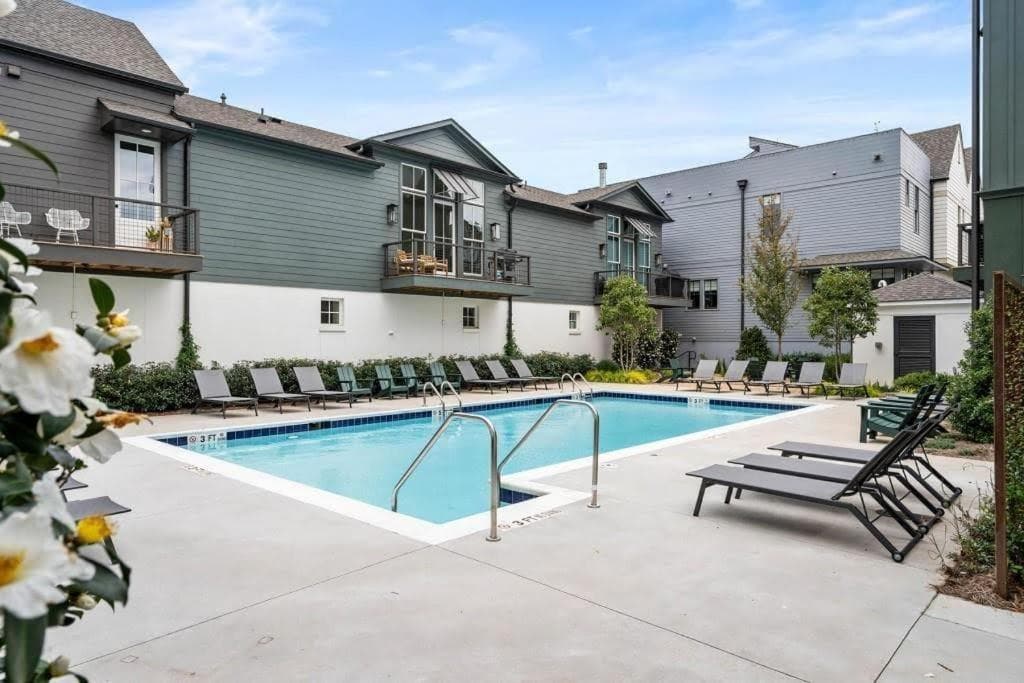 2 bedroom, 2 bathroom, 1,171 sq ft townhouse for rent at 691 Fraser Street, Atlanta, GA 30315 for $4,521 a month — photo 5