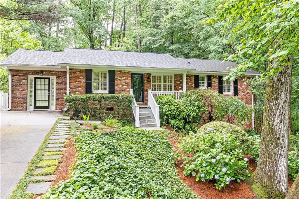 2197 Fairway Circle, Brookhaven, GA 30319 — most recent listing photo