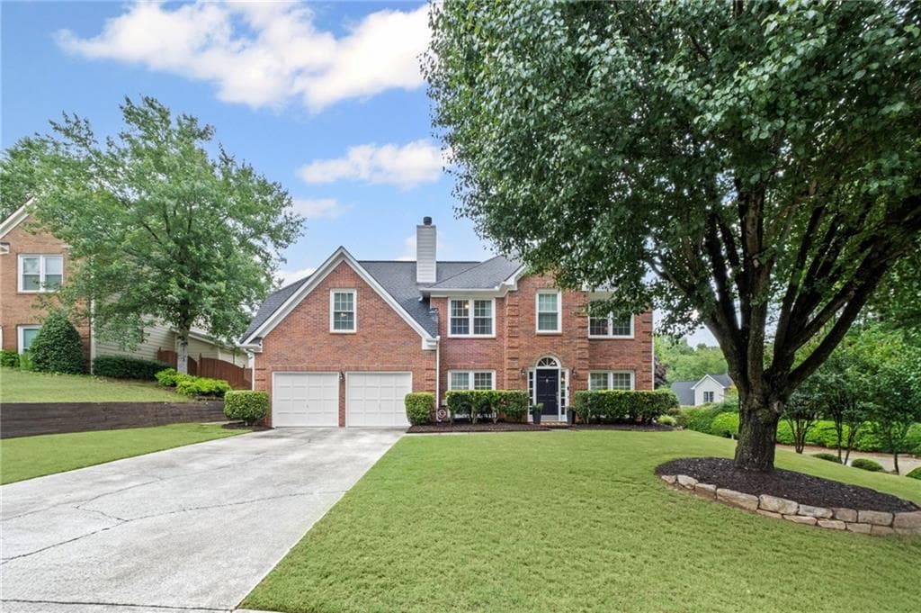 4 bedroom, 3 bathroom single family residence sold at 10735 Pinewalk Forest Circle, Alpharetta, GA 30022