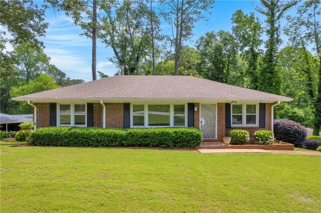 2320 Tilson Circle, Decatur, GA 30032 — most recent listing photo