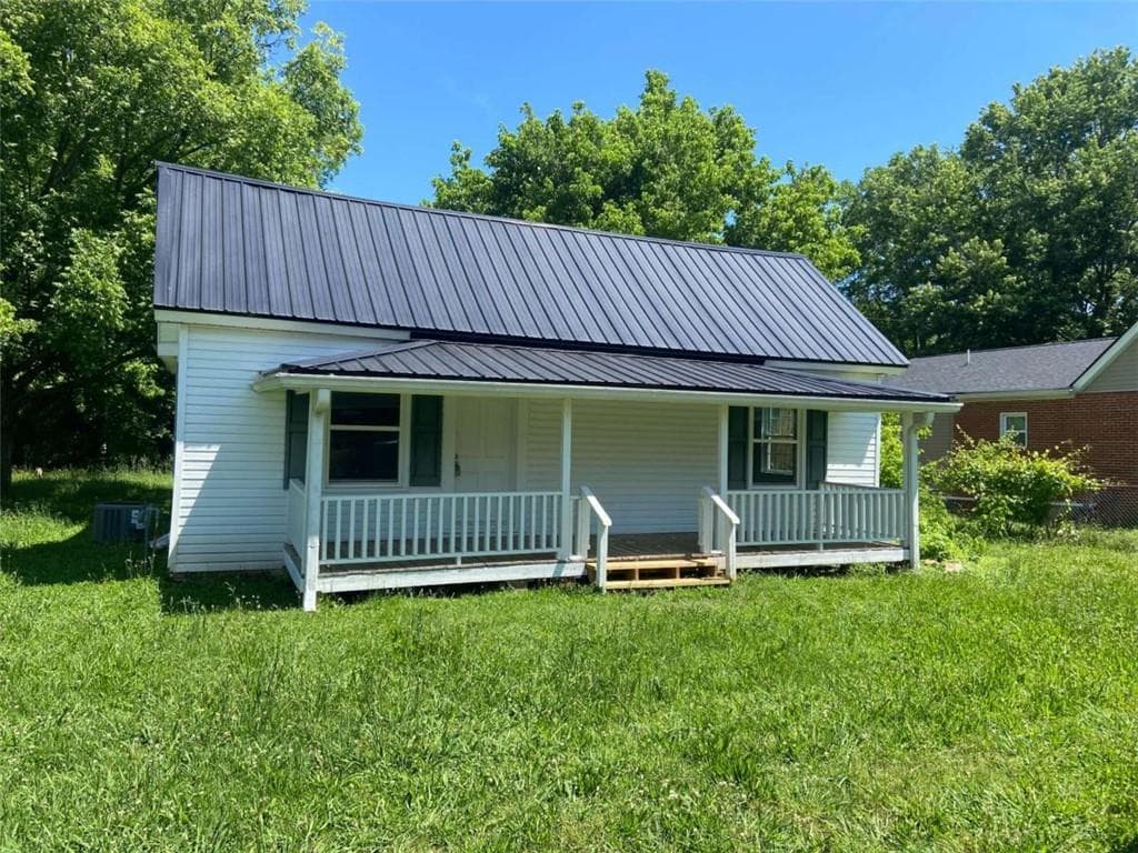 1 E 4th Street, Aragon, GA 30104 — most recent listing photo