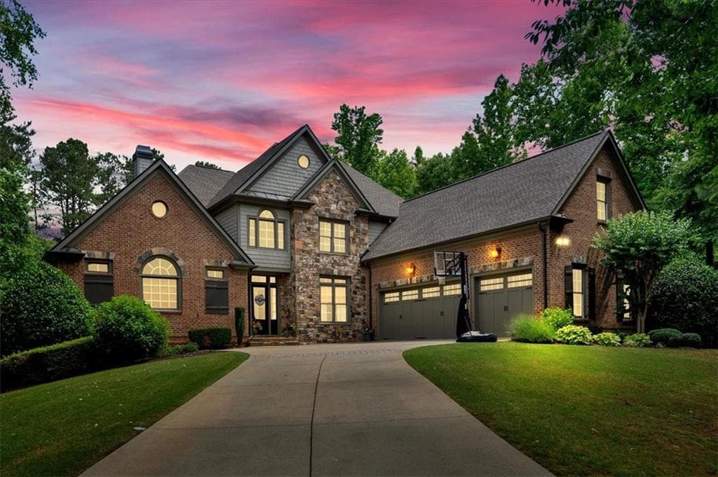 511 Etris Court, Roswell, GA 30075 — most recent listing photo