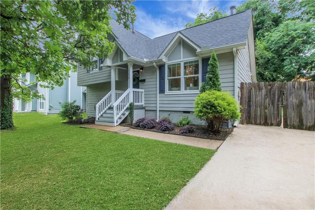 4 bedroom, 2 bathroom, 1,702 sq ft single family residence sold at 756 Joseph E Lowery Boulevard, Atlanta, GA 30310