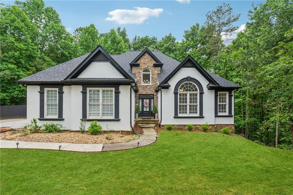 3 bedroom, 4 bathroom single family residence sold at 827 Holly Ridge, Canton, GA 30115