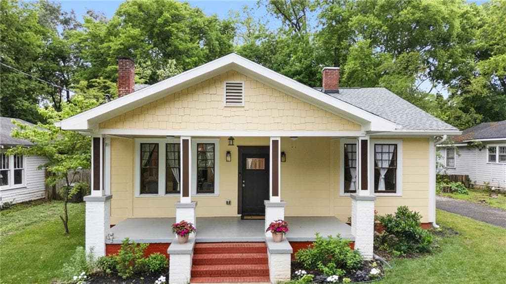 2 bedroom, 3 bathroom, 1,835 sq ft single family residence sold at 315 West Avenue, Cartersville, GA 30120