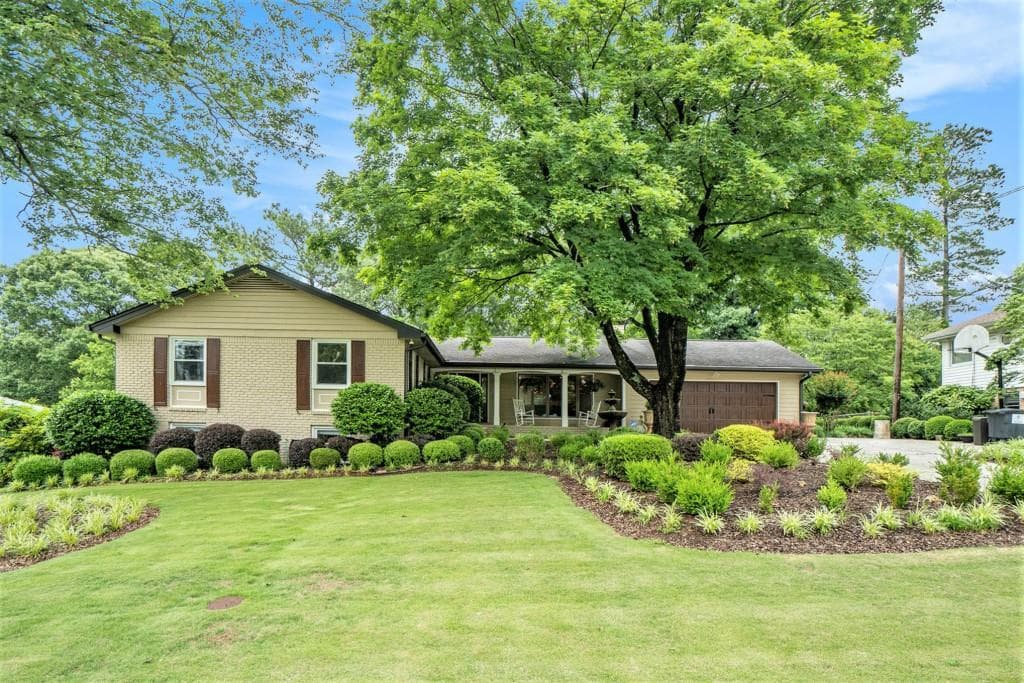 733 Huntington Place, Marietta, GA 30067 — most recent listing photo