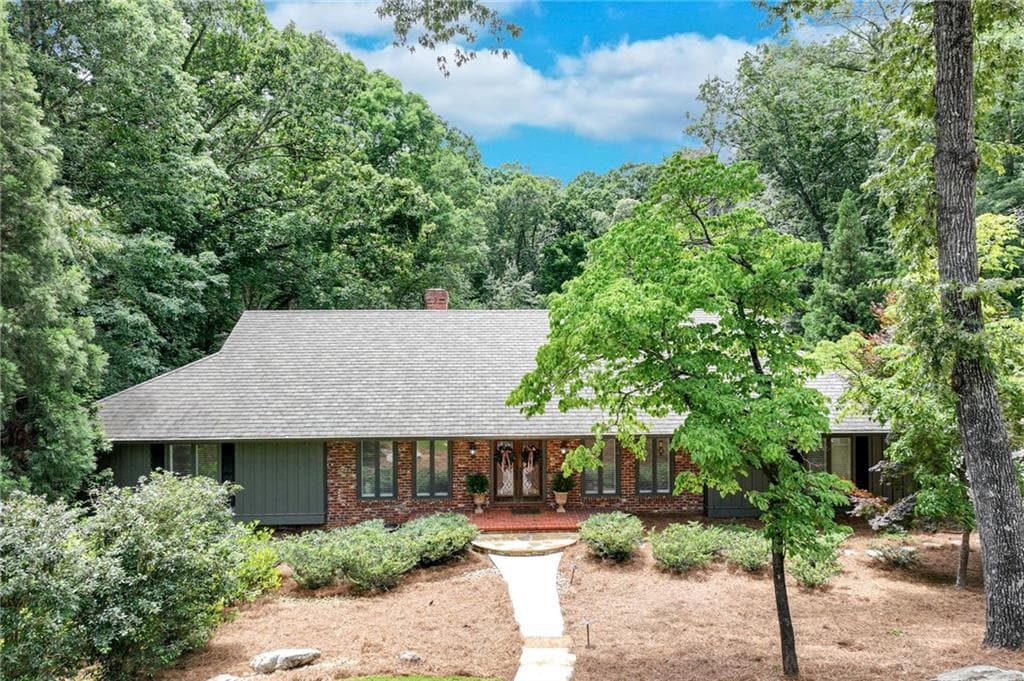 3161 Overlook Drive, Gainesville, GA 30506 — most recent listing photo