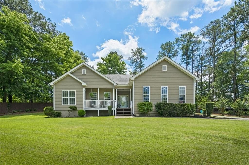 3 bedroom, 2 bathroom, 1,521 sq ft single family residence sold at 380 Russell Road, Lawrenceville, GA 30043