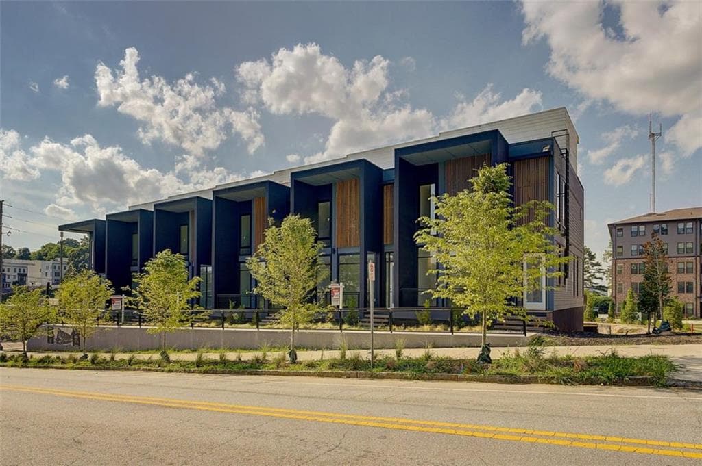 4 bedroom, 5 bathroom, 2,368 sq ft townhouse sold at 816 Berne Street 6, Atlanta, GA 30316