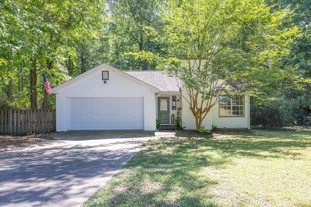 129 ASHWOOD Drive, Winder, GA 30680 — most recent listing photo