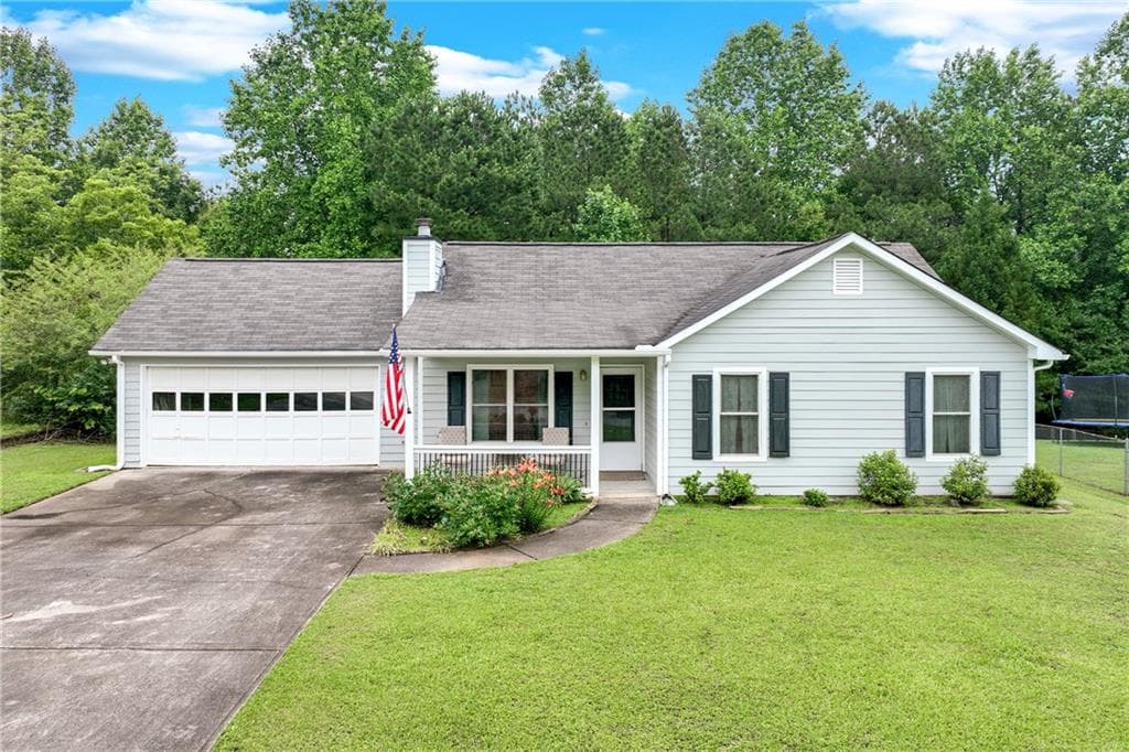 3 bedroom, 2 bathroom single family residence sold at 5205 Sagewood Drive, Flowery Branch, GA 30542