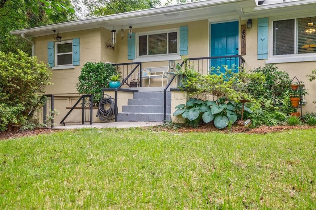 2 bedroom, 1 bathroom, 1,100 sq ft single family residence sold at 4611 DOGWOOD Road, Pine Lake, GA 30072