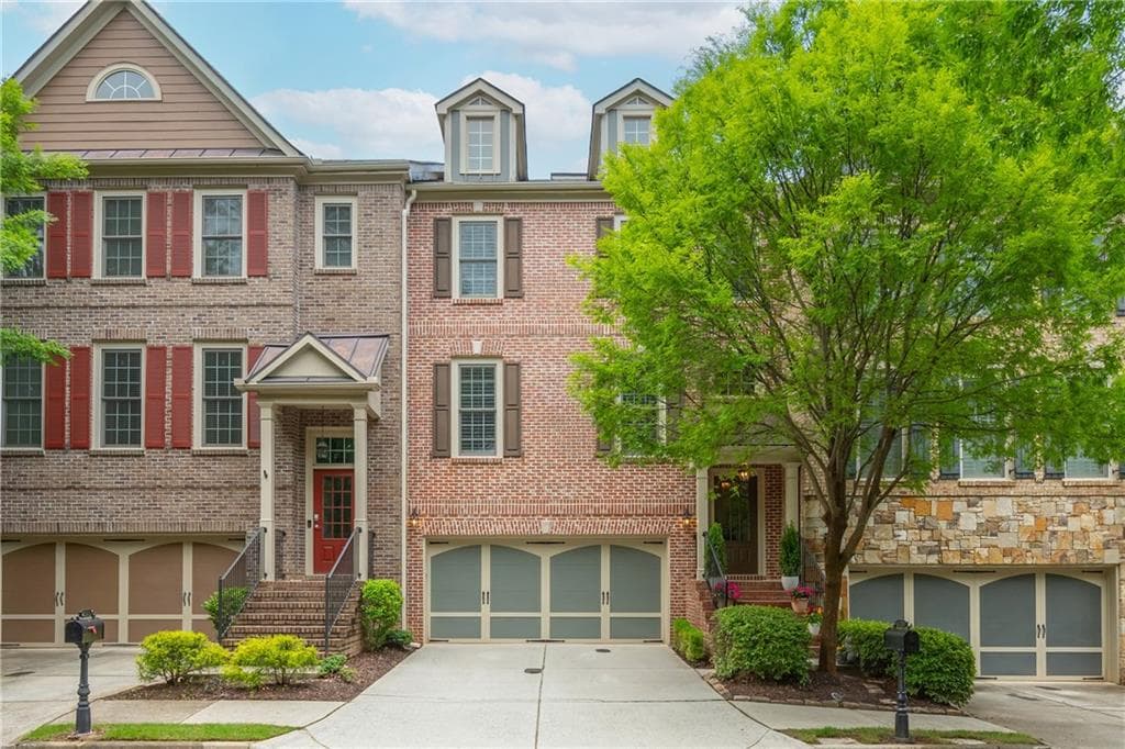 2025 Eagle Ridge, Roswell, GA 30076 — most recent listing photo