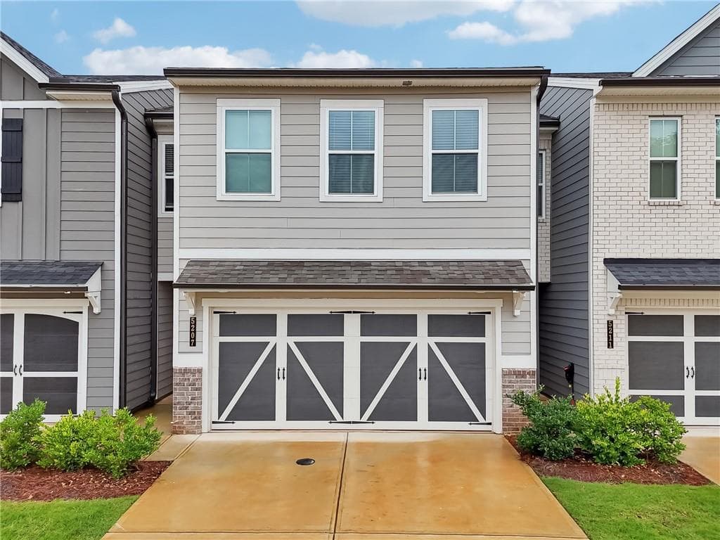 5207 Canberra Drive, Flowery Branch, GA 30542 — most recent listing photo