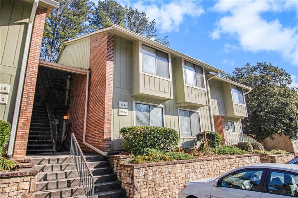 2220 Runnymead Ridge, Marietta, GA 30067 — most recent listing photo